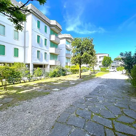 Daire Near In 55154 Bibione